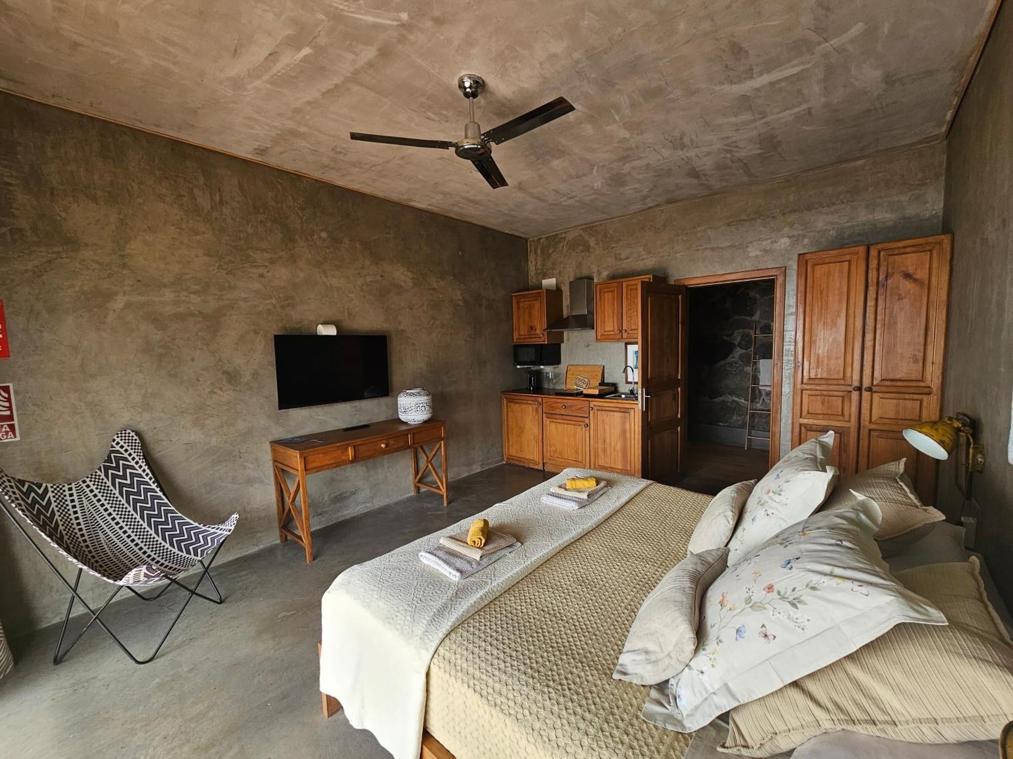 Les Terrasses Suites Calheta  Exteriér fotografie